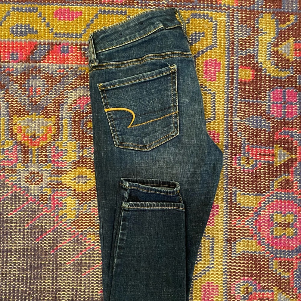 Low-rise American Eagle Jeans